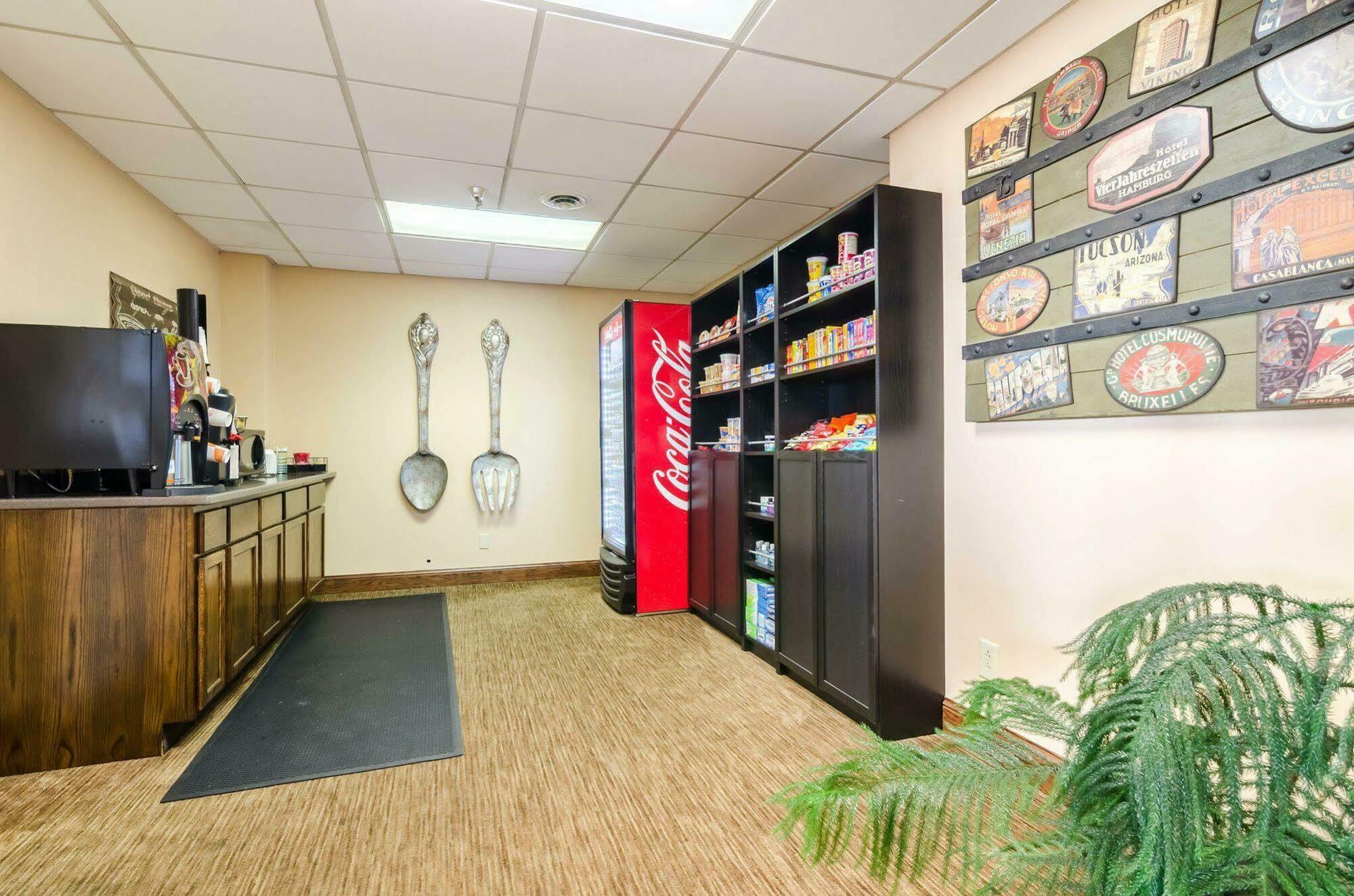 Quality Inn & Suites Ogallala Ngoại thất bức ảnh