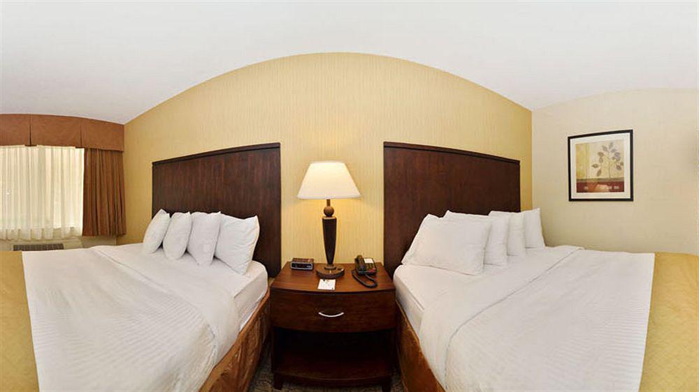 Quality Inn & Suites Ogallala Ngoại thất bức ảnh
